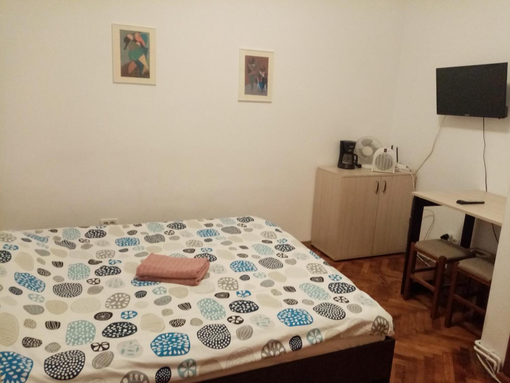 Central Studio In Historic Center Braşov Exteriör bild